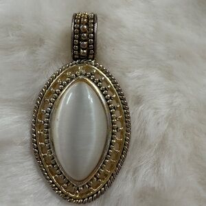Elegant Gold with mother of pearl Pendant